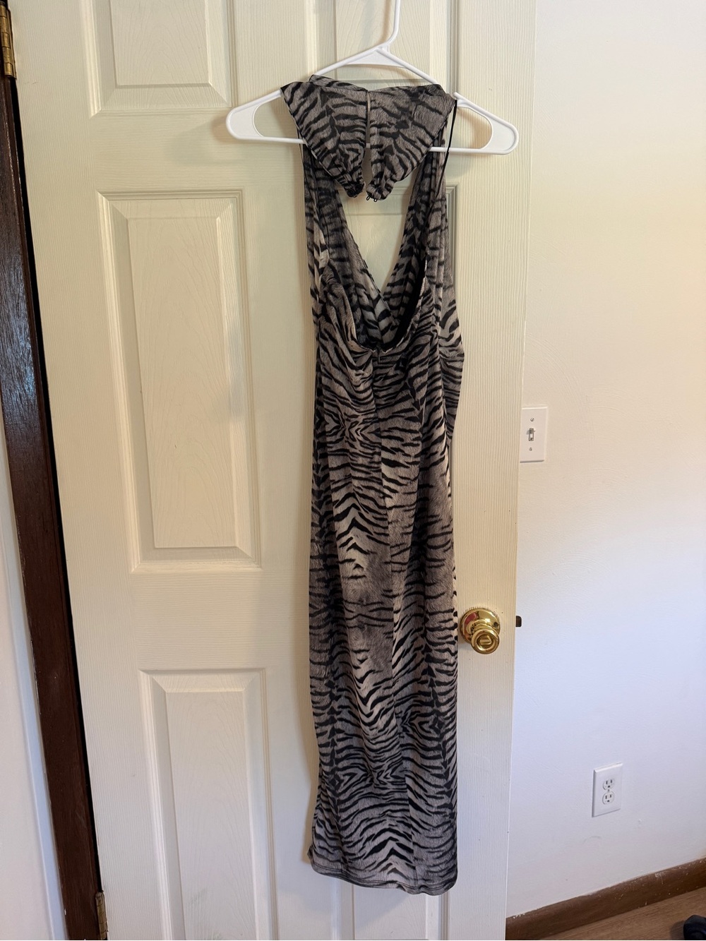 Zara Black and Gray Dress with Subtle Pattern - Picture 7 of 7